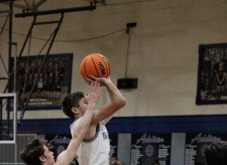 PREP BASKETBALL: Addison picks up 61-35 win over Curry, Lady Bulldogs fall 38-29