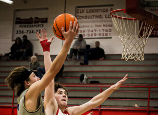 PREP BASKETBALL: Addison downs Vinemont on the road 49-39, Lady Eagles collect 65-33 win