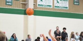 PREP BASKETBALL: Raiders race past Holly Pond in 2nd half 79-44, Lady Raiders pick up 65-30 win