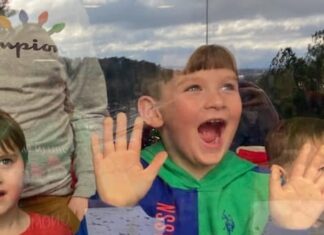 Elks Lodge spreads Christmas love