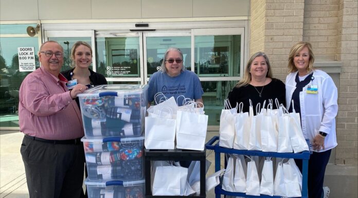 Cornerstone Church of the Nazarene, Partners of the Americas donate 100 gift bags, blankets to patients at Cullman Regional