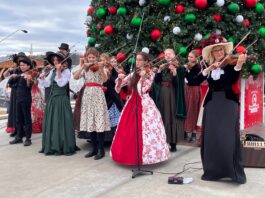 Music City Strings comes to Christkindlmarkt