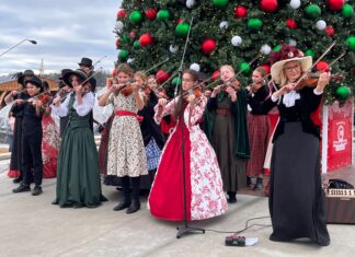 Music City Strings comes to Christkindlmarkt
