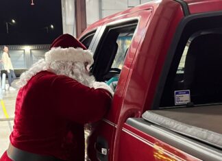 Baileyton hosts 4th annual Christmas Drive-Thru