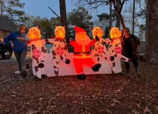 Have a holly jolly Christmas with Snead’s Farmhouse Dec. 9