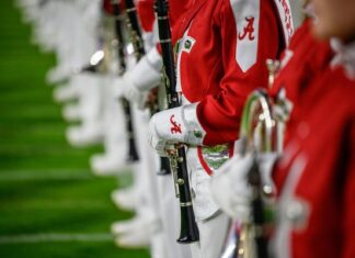 UA Million Dollar Band, with 3 local members, shines in Rose Bowl Parade