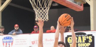 PREP BASKETBALL: Vinemont falls to Susan Moore 56-51 in OT