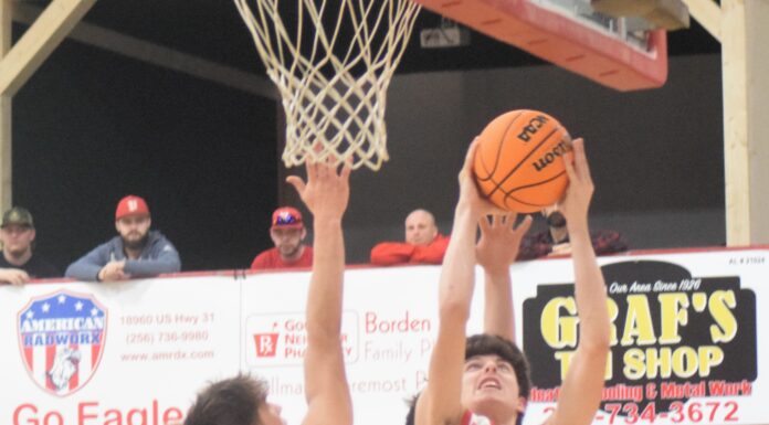 PREP BASKETBALL: Vinemont falls to Susan Moore 56-51 in OT