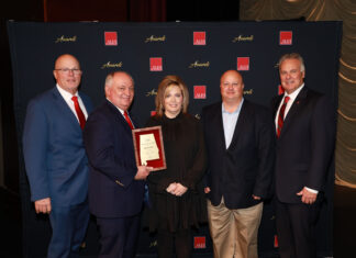 Local Alfa agent Debra Sims wins statewide award