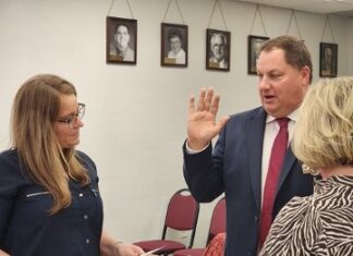 Hanceville City Council swears in new member, continues talks on community pool