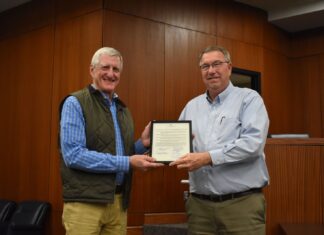 Cullman City Council recognizes retired Planning Commission Chairman Mike Voss