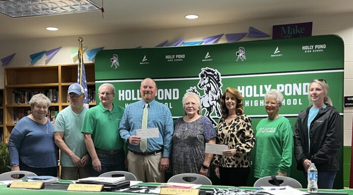 Holly Pond Town Council presents $10K to local schools