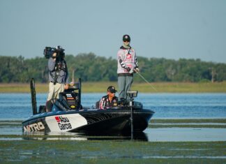 Jordan Lee coasts to qualifying round win, Rose Wins $10K Big Bass Award at MLF General Tire Heavy Hitters on the Kissimmee Chain of Lakes