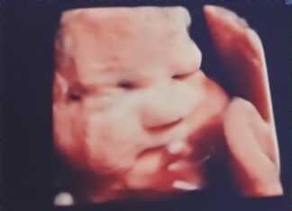 Local mother travels to Texas to seek care for unborn baby