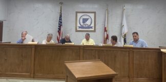 Hanceville City Council donates $1K to Hanceville High marching band