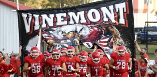 PREP FOOTBALL: Vinemont bounces back with 32-28 win at Midfield