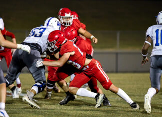 PREP FOOTBALL: Vinemont kicks off season with 16-14 win over Falkville