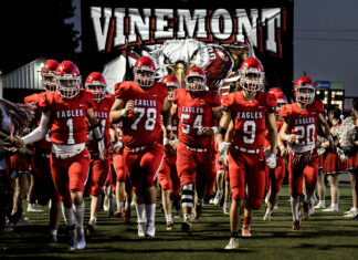 PREP FOOTBALL: Vinemont downs West End on the road 36-6