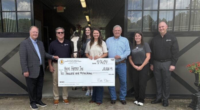 Hope Horses receives $10K boost from Ag Commissioner Pate