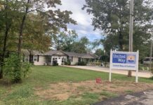 United Way cuts ribbon on new location