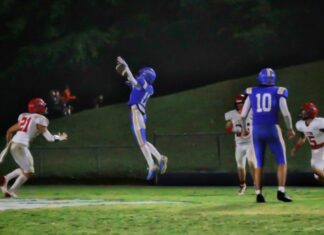 PREP FOOTBALL: Lynn pulls away to top Cold Springs 35-16