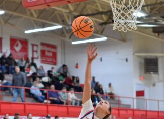 PREP BASKETBALL: No. 9 Vinemont topples No. 7 Holly Pond 56-46; Broncos down Eagles 56-29