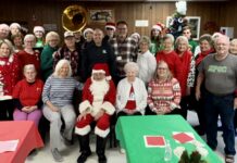 Holly Pond seniors get in the Christmas spirit