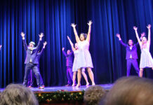 Wallace State Singers shine on professional stage at Country Tonite