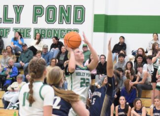 PREP BASKETBALL: Lady Broncos collect 59-30 area win over J.B. Pennington, Broncos fall to Tigers 43-41