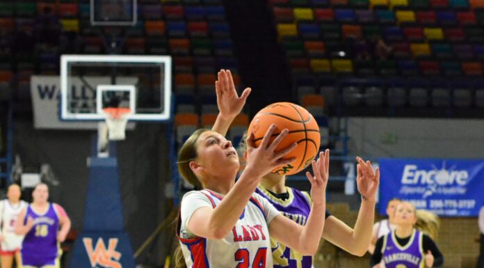 COUNTY TOURNAMENT: Vinemont advances to semifinals with 62-32 win over Hanceville