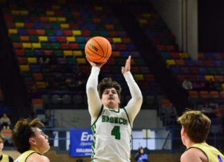 COUNTY TOURNAMENT: Broncos battle back to top Hanceville 53-44, advance to semifinals
