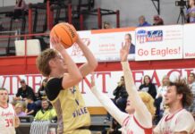 PREP BASKETBALL: Hanceville earns 57-55 area win at Vinemont; Lady Eagles pull away to win 74-36