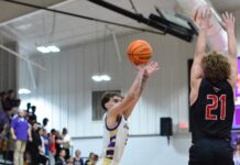 PREP BASKETBALL: Hanceville collects 61-56 win over Oak Grove, Lady Bulldogs dominate 2nd half to earn 64-27 win