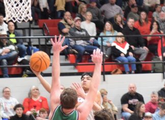 PREP BASKETBALL: Raiders, Lady Raiders earn senior night wins over Holly Pond