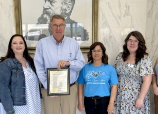 Jacobs proclaims April ‘Child Abuse & Neglect Awareness Month’ in Cullman
