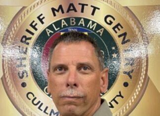 Hanceville Middle School SRO Darryl Dailey awarded L.E.A.D. Alabama Instructor of the Year SRO Darryl Dailey (Cullman County Sheriff’s Office)