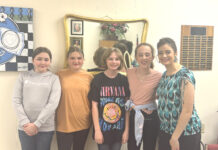 Hanceville library hosts makeup class