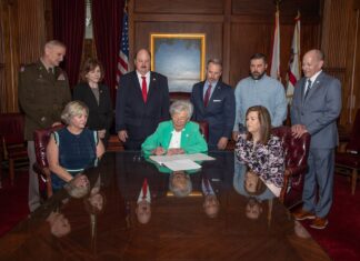 Ivey signs bill promoting veteran mental health