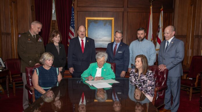 Ivey signs bill promoting veteran mental health