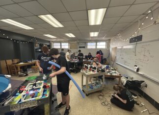 Fairview students competing in underwater ROV event at Dauphin Island Sea Lab