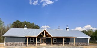 New business spotlight: Smith Lake Veterinary Hospital