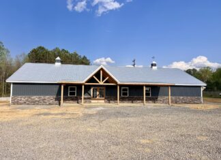 New business spotlight: Smith Lake Veterinary Hospital