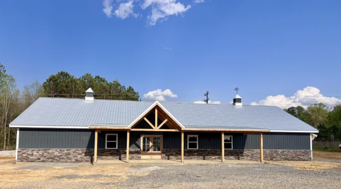 New business spotlight: Smith Lake Veterinary Hospital