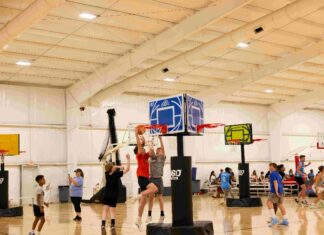 Basketball Reimagined: 360 Hoops debuts in Alabama with NBA Coach Mike Brey and a game-changing circular three-hoop experience