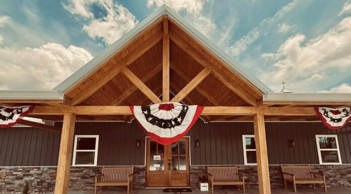 Smith Lake Veterinary Hospital officially open