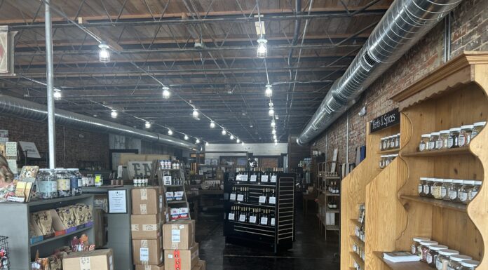 Mavens & Makers open downtown