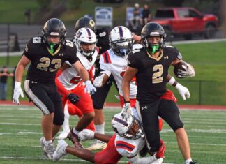 PREP FOOTBALL: Cullman drops season opener to Bob Jones 28-3