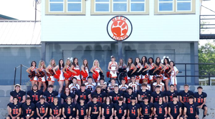 PREP FOOTBALL: Meek kicks off season with 20-6 win over Lynn