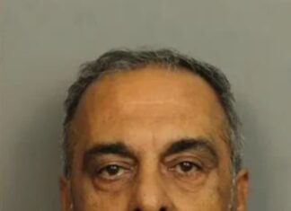 Hoover man pleads guilty in attempt to hire hitman to murder wife, 6 children