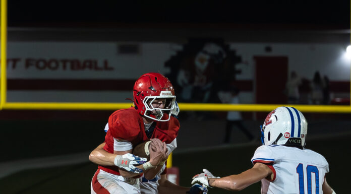 PREP FOOTBALL: Vinemont blanks West End 28-0